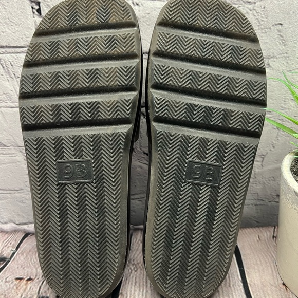 TORY BURCH Clear Bubble Jelly Flat Sandals Black - Picture 9 of 9